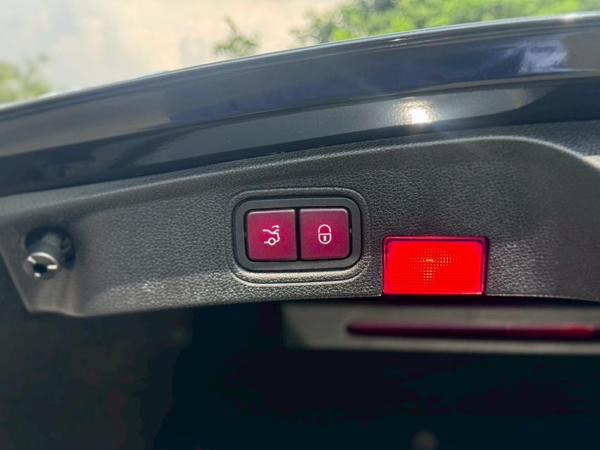 Mercedes Benz C200 AMG Coupe ปี 2019 ไมล์ 93,xxx km 16