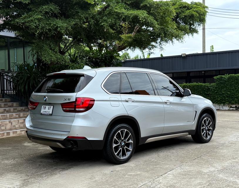 2015 BMW X5 25D รถสภาพสวยสมบูรณ์ พร้อมใช้งาน รถวิ่งน้อย ประวัติศูนย์ครบ ไม่เคยมีอุบัติเหตุครับ
