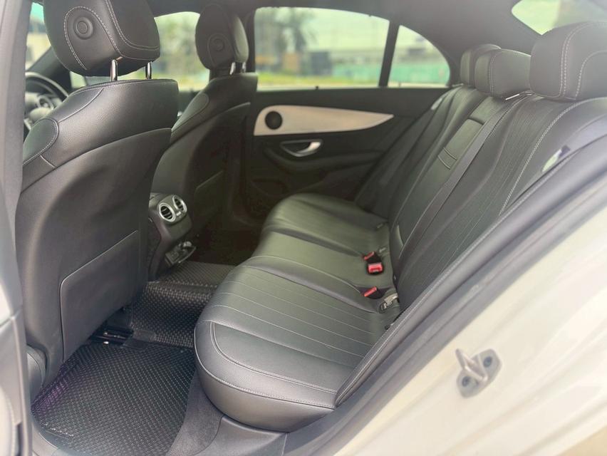 Mercedes-Benz E220d AMG Sport (W213) 2021 รูปที่ 12