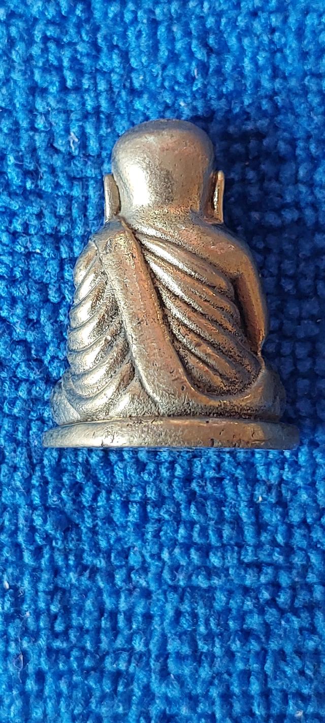 หลวงพ่อเงินรุ่น80 พรรษาปี2551 รูปที่ 3