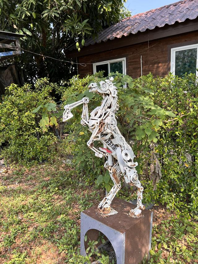 ขายของเเต่งร้าน  วินเทจ  มือสอง  รีบขายด่วน  คืน พื้นที่ให้เจ้าของ  รับเอง