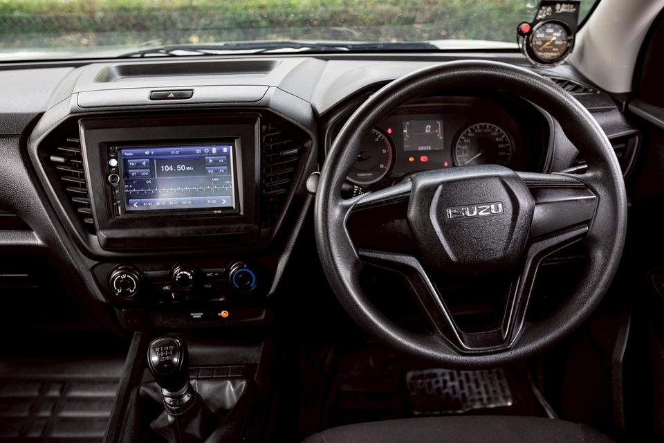 ISUZU D-MAX SPACECAB 1.9 Ddi S ปี 2020 สีขาว มือเดียวป้ายแดง 15
