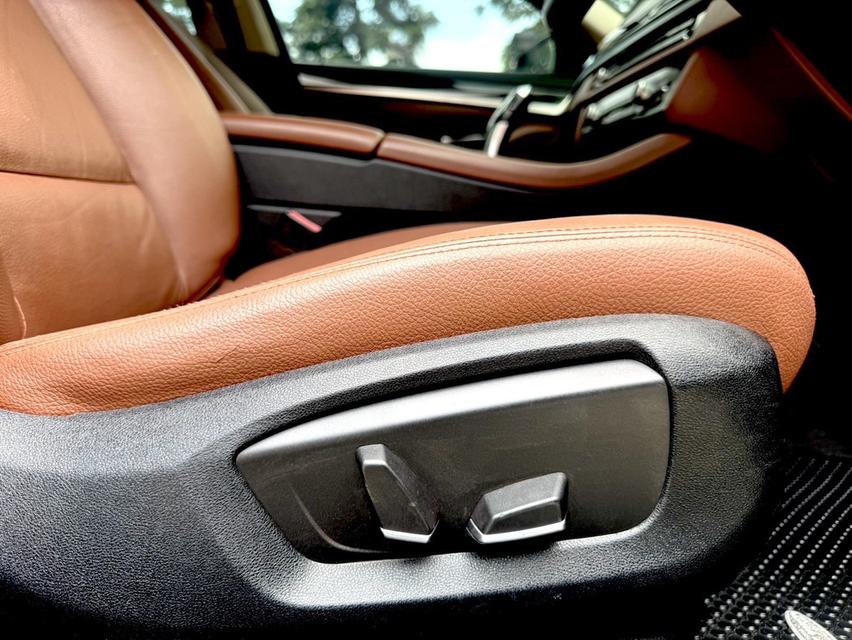 BMW SERIES 5 520D ปี 2015 รูปที่ 19