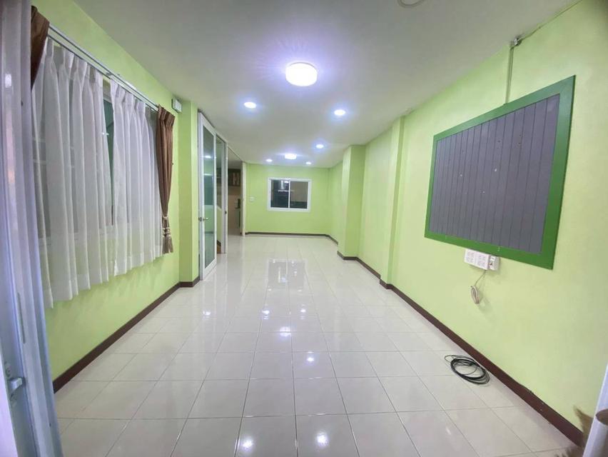 ขายบ้าน 2 ชั้น หมู่บ้านบัณฑิตอินเตอร์ทาวน์ คลอง2 ลำลูกกา ใกล้ตลาดนานาเจริญ 6