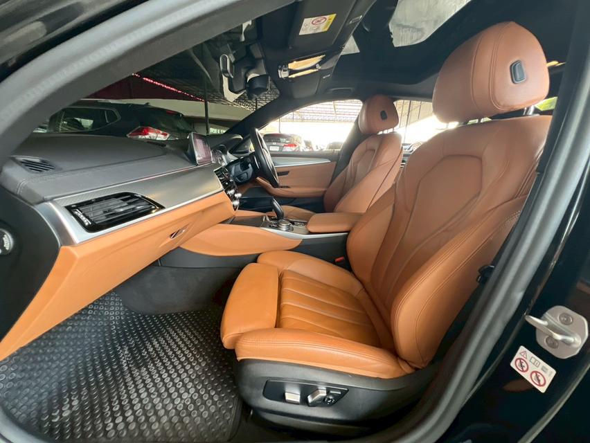 ปี 2020 BMW SERIES 5, 530e 2.0 M SPORT เกียร์ออโต้ มือเดียวป้ายแดง 8
