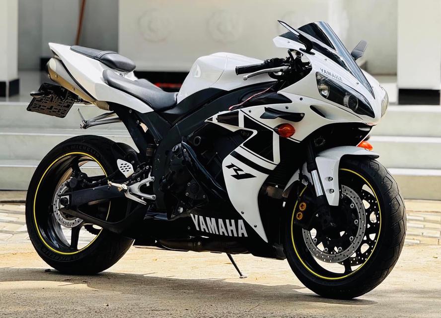 ขาย Yamaha R1 ปี 2007 รถใช้งานเอง 2