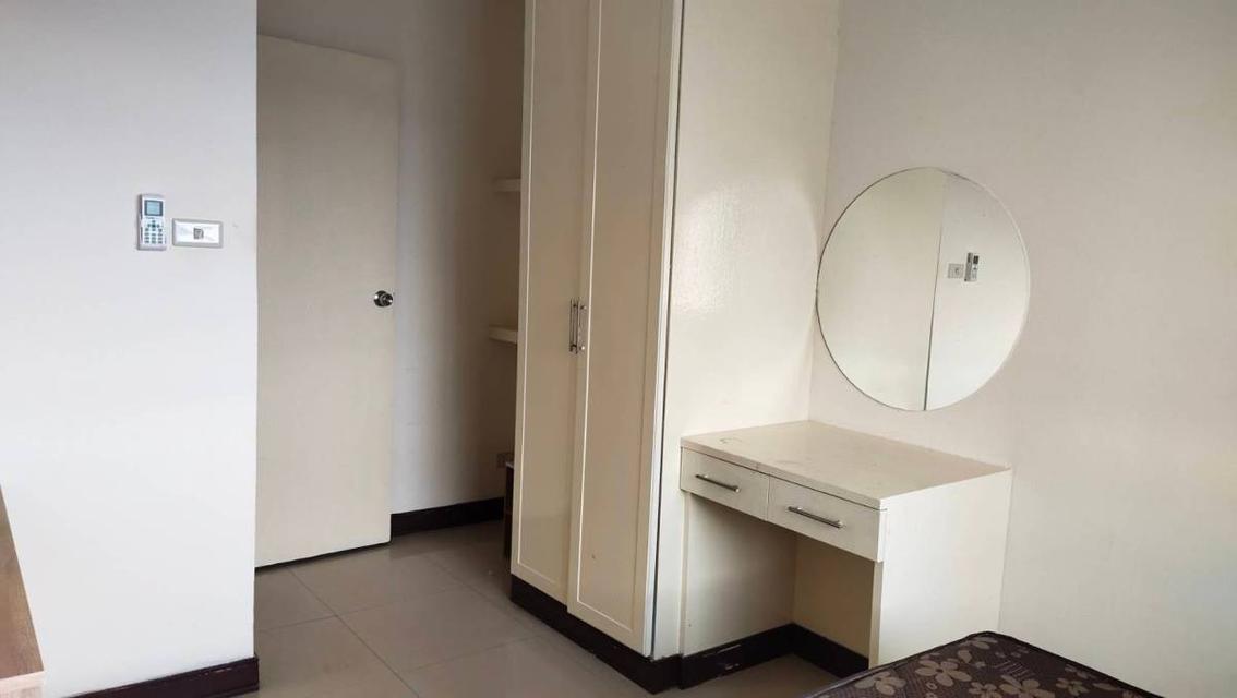 SV city for rent  Tower 8  floor 3th  75 sqms. 2 bedroom 1​ bathroom​ 1​ kitchen  Big​ balcony  river​ view Fully furnished.  Rent 15,500 baht 8