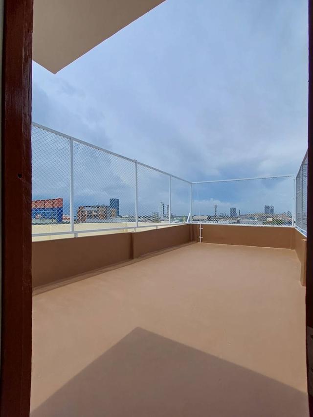 อาคารพาณิชย์ ซอยลาซาล สุขุมวิท 105 8