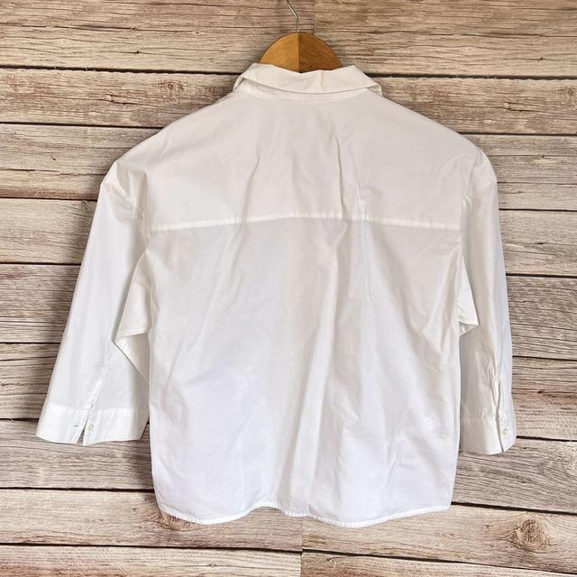 เสื้อเชิร์ตแขนสี่ส่วน