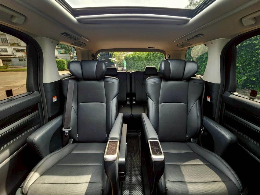 Toyota Alphard 2.5SC ปี23 13