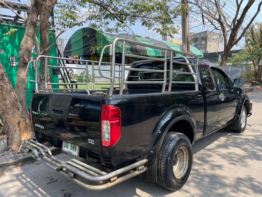 2007 Nissan Navara  8