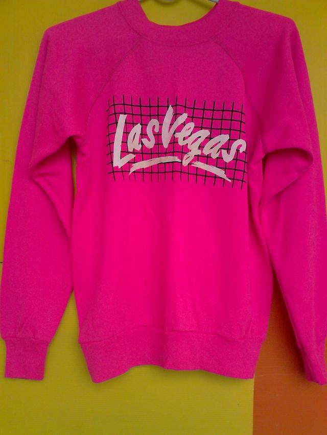 เสื้อสเว็ตเชิร์ต LAS VEGAS ผลิตในสหรัฐ