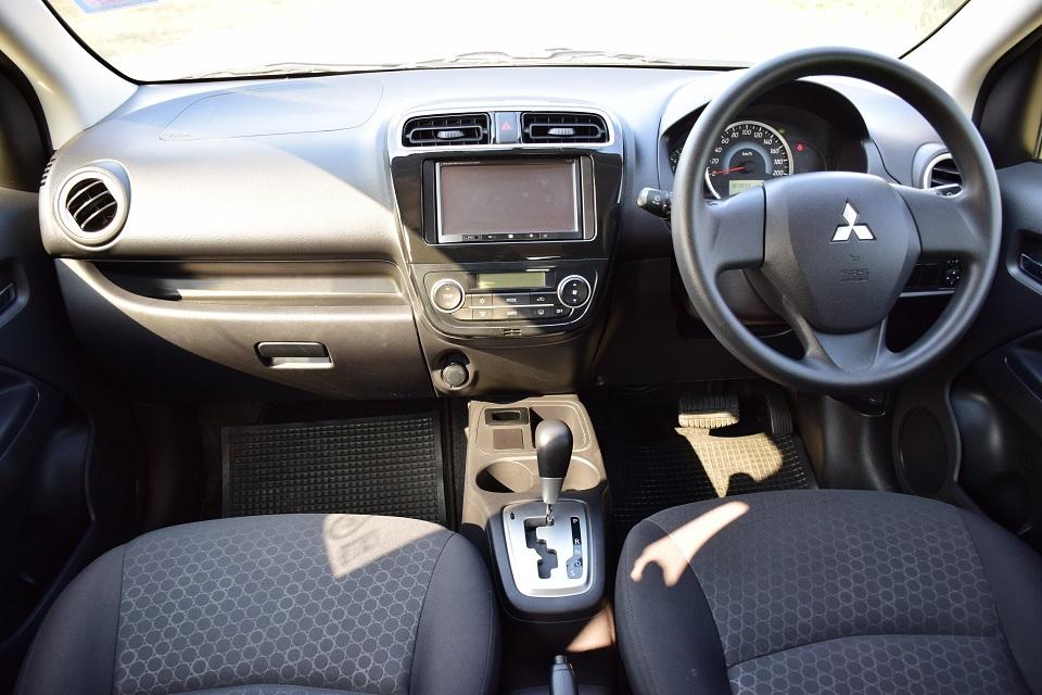 ผ่อนถูก 3 พันกว่าบาท ปี2012 MITSUBISHI MIRAGE 1.2 GLX พุตสต๊าท กุญแจคีเรท ขับประหยัดน้ำมัน แม็ก CD เดิมๆไฟตัดหมอก กล้องหลัง โทร0957401229 ไอดีไลน์UTBP รูปที่ 6