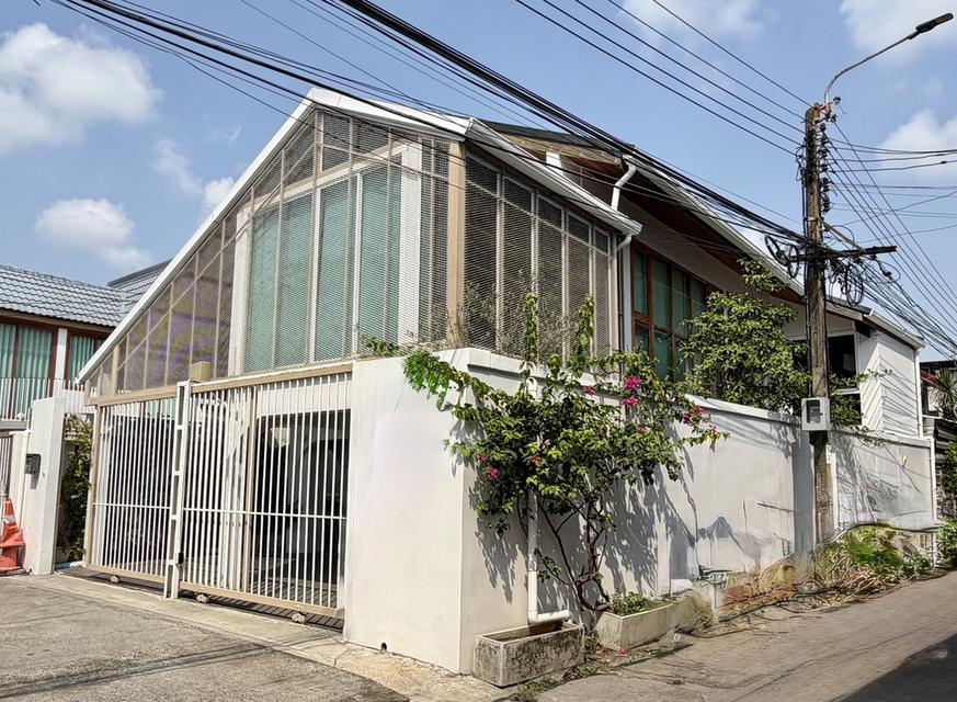 Home Office, 2.1 KM from BTS Bangchak 1