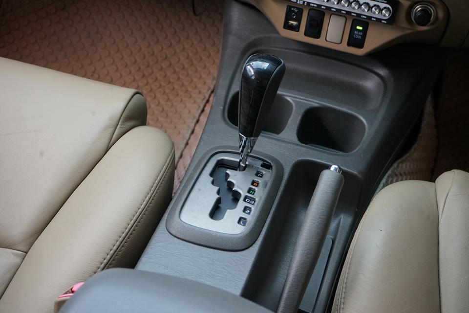 2012 TOYOTA FORTUNER 2.7V 12