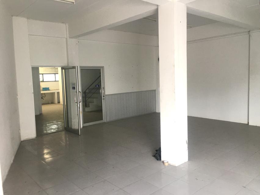 ขายอาคารพาณิชย์ 2ห้อง 3ชั้น (ห้องริม) เนื้อที่ 68.9ตรว.ทำเลดี เหมาะพัฒนาเป็นสำนักงาน ห้างร้าน ตำบลหนองขาม ศรีราชา ชลบุรี ใกล้นิคมปิ่นทอง 1,2,3,4 5