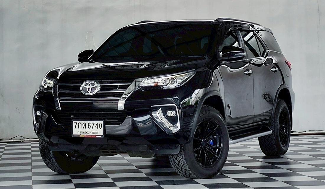 Toyota New Fortuner 2.4 V 2WD ปี 2018