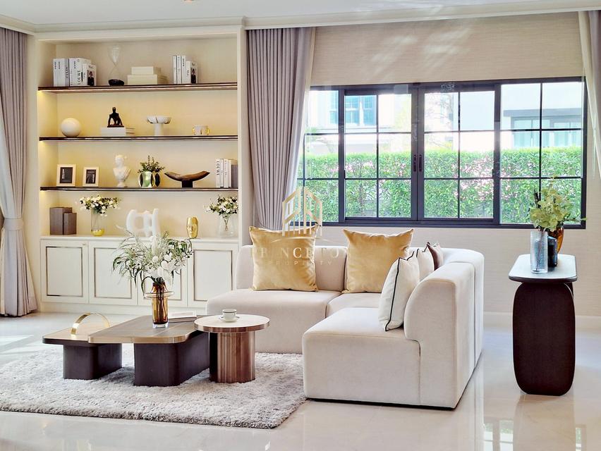 Luxury English-Style Detached House – The City Bangna 2 6