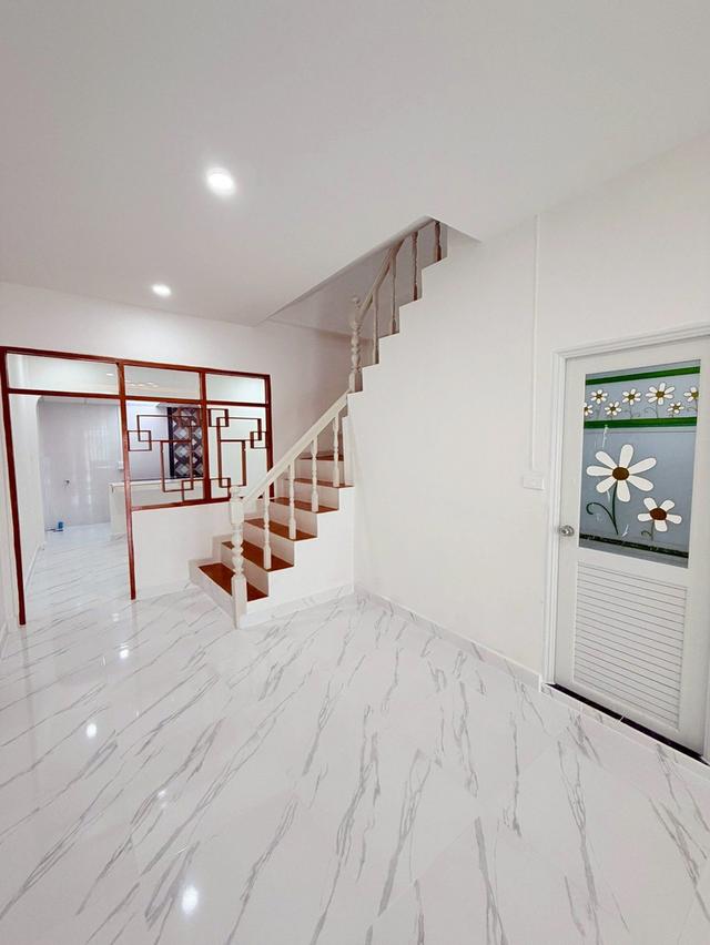 ขายทาวน์เฮาส์ หมู่บ้านพิพรพงษ์ 2 ซ.วิภาวดีรังสิต 84 (โทรสอบถามราคา)