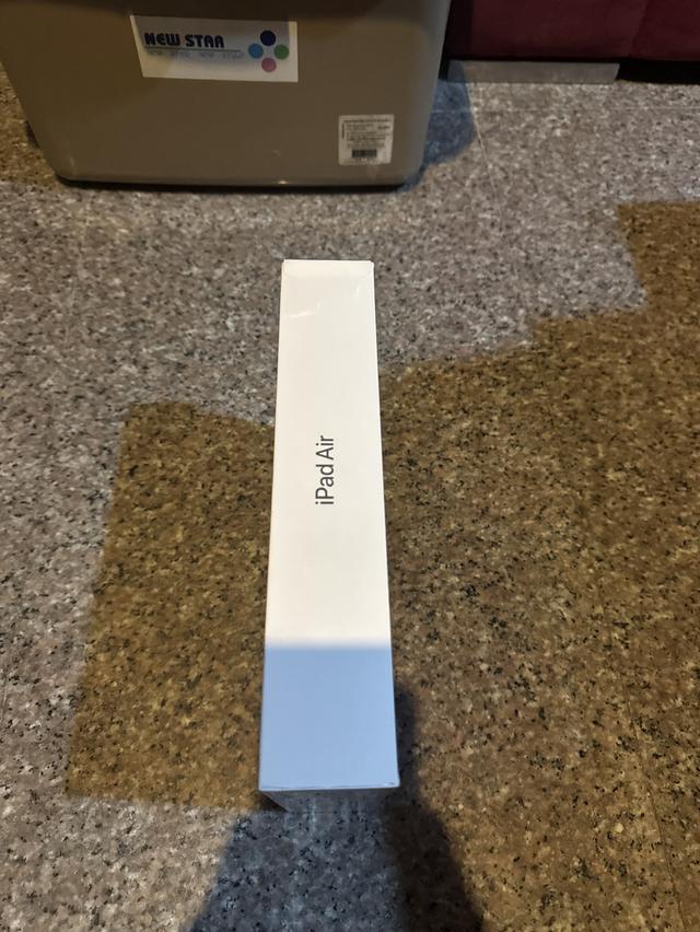 ขายๆๆๆถูกๆๆiPadAir5 M1 สีSpace Gray 64กิ๊กมือ1ยังไม่แกะซีลประกัน1ปีเต็มๆยังไม่Activate Wifi Celluer ใส่ซิมได้ ใช้งานดีทุกๆฟังชั่นสูนTrueทุกๆฟังชั่น Mo รูปย่อยที่ 3