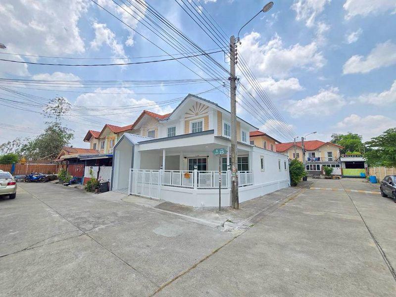 หมู่บ้านพฤกษา41  ซอยกันตนา บางใหญ่ทาวน์เฮาส์ 2 ชั้น หลังมุม ถนนเมนโครงการ ด้านข้างบ้านเป็นแนวกำแพง ทำเลถนนเมนจอดรถสะดวกมาก 18