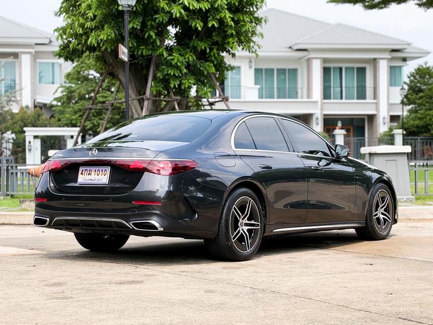 (แจ้งรหัสรถ AVA1010) 🔥 Benz E220d AMG ปี 2025 W214 ตัวล่าสุด ดีเซลล้วน ใช้งาน 6 พันโล รูปที่ 6