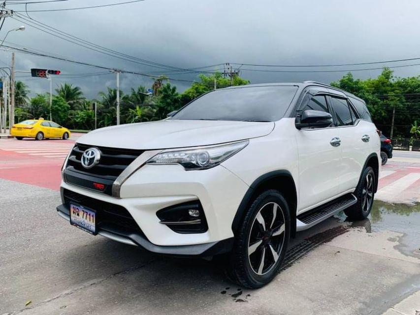 TOYOTA FORTUNER 2.8 TRD SPORTIVO BLACK TOP 4WD 2019 1