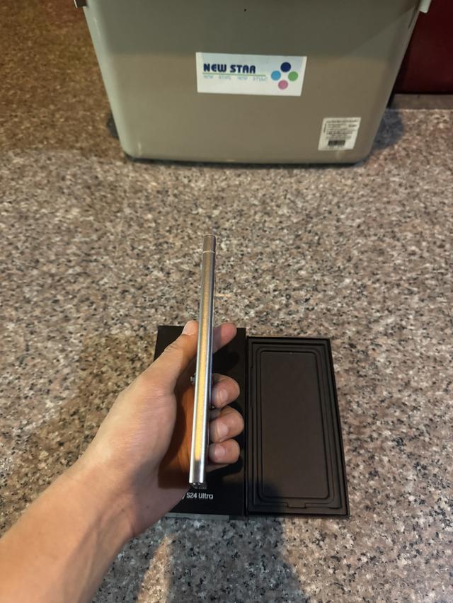 ขายๆๆๆถูกSamsungS24UltraสีTitanuim Gray 256กิ๊กยกกล่องอีมี่ตรงอุปกรยังไม่แกะใช้เลยคับสูนTrueสภาพสวยการใช้งานดีเยี่ยมทุกๆฟังชั่นเครื่องรีสโตได้ตลอดไม่ม รูปที่ 6