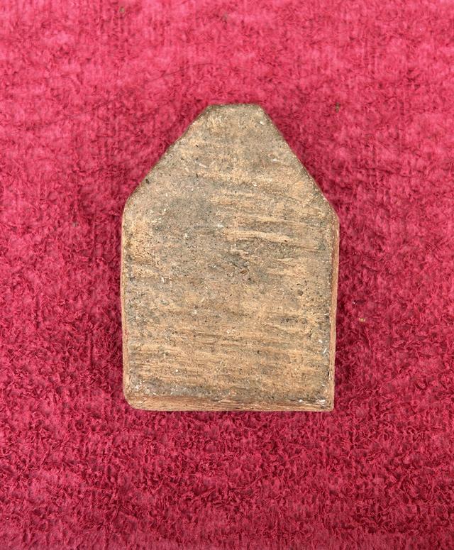 พระขุนแผนกรุวัดบ้านกลาง รูปย่อยที่ 2