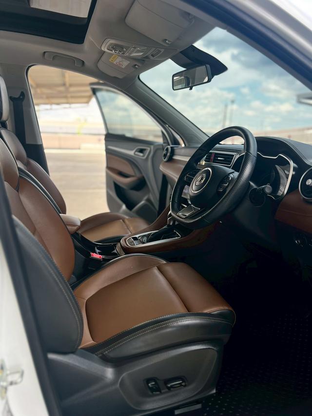ปี 2022 MG ZS 1.5 X+ สภาพสวย วิ่งน้อย 35,xxx กิโล ราคา 419000  ผ่อน/สดไม่มีแวท 13