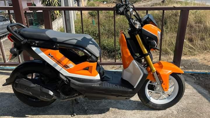 Honda zoomerx สีส้ม 4