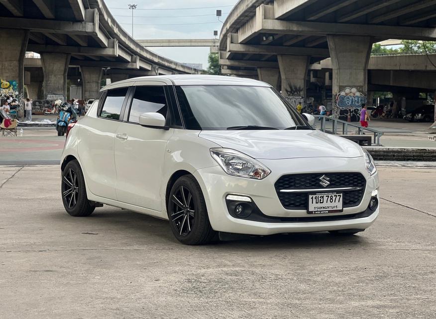 Suzuki Swift 1.2 GL CVT ปีคศ. 2021 