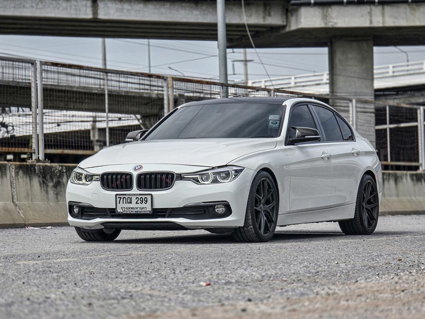 (แจ้งรหัสรถ CBLX299) 🚘🔥 BMW 320d F30 2.0 LUXURY 2018