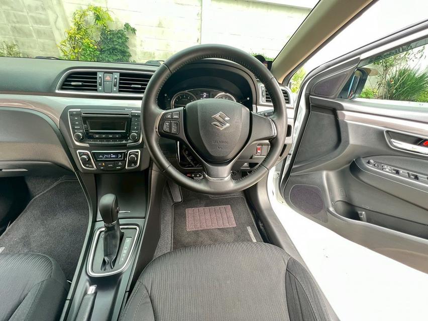 Suzuki Ciaz ปี 2016 รุ่น GLX 1.25L CVT TOP สวยสุดในรุ่น มือเดียวป้ายแดง สีเดิมทั้งคัน 17
