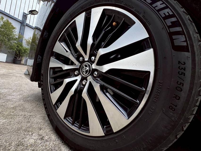Toyota Alphard SC package รูปที่ 6