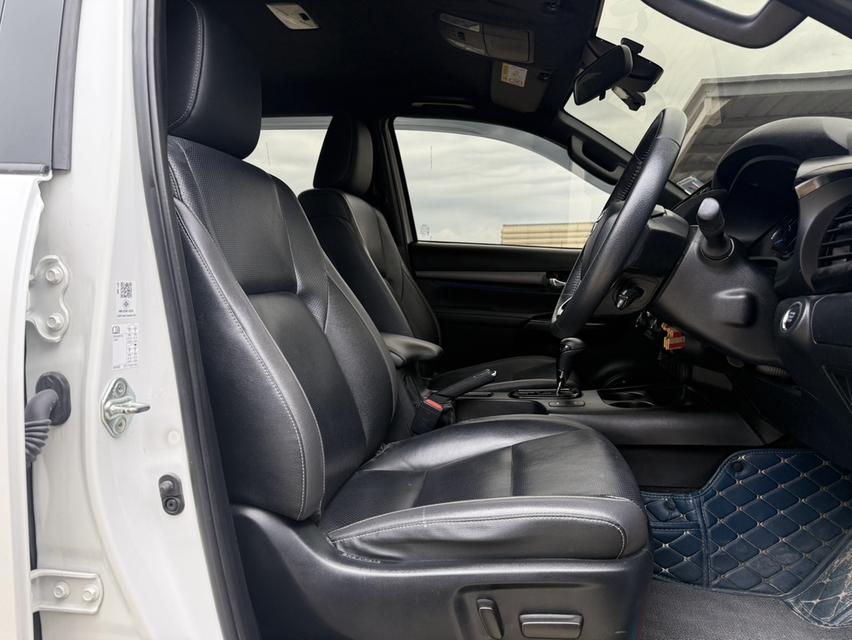 TOYOTA Hilux Revo Rocco 2.4 Prerunner Double Cab 2WD ปี 2023 11