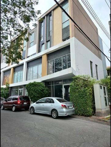 PB5877ให้เช่า ทาวน์โฮม ซอยรามอินทรา 64 เหมาะทำออฟฟิศ เยื่องกับห้างแฟฟั่น ไอซ์แลนด์ 1