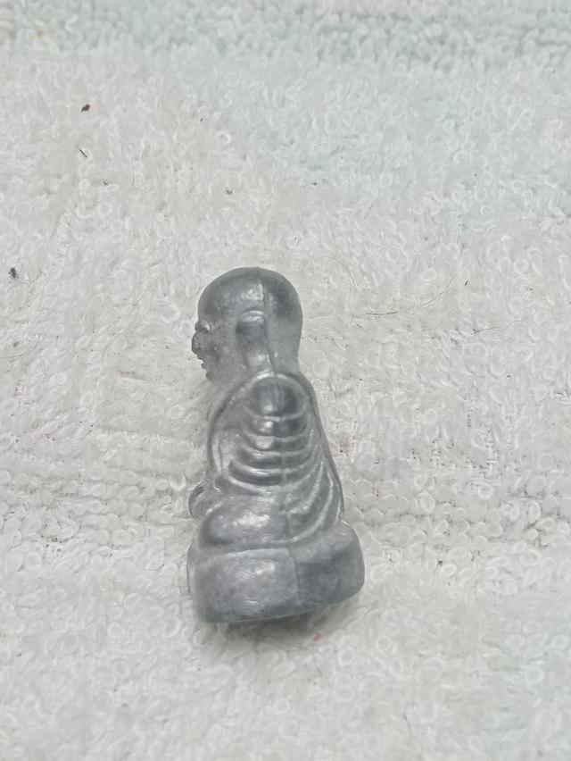 หลวงพ่อเงิน วัดบางคลาน พิมพ์แป๊ะยิ้ม ยิ้มรับโชค 6