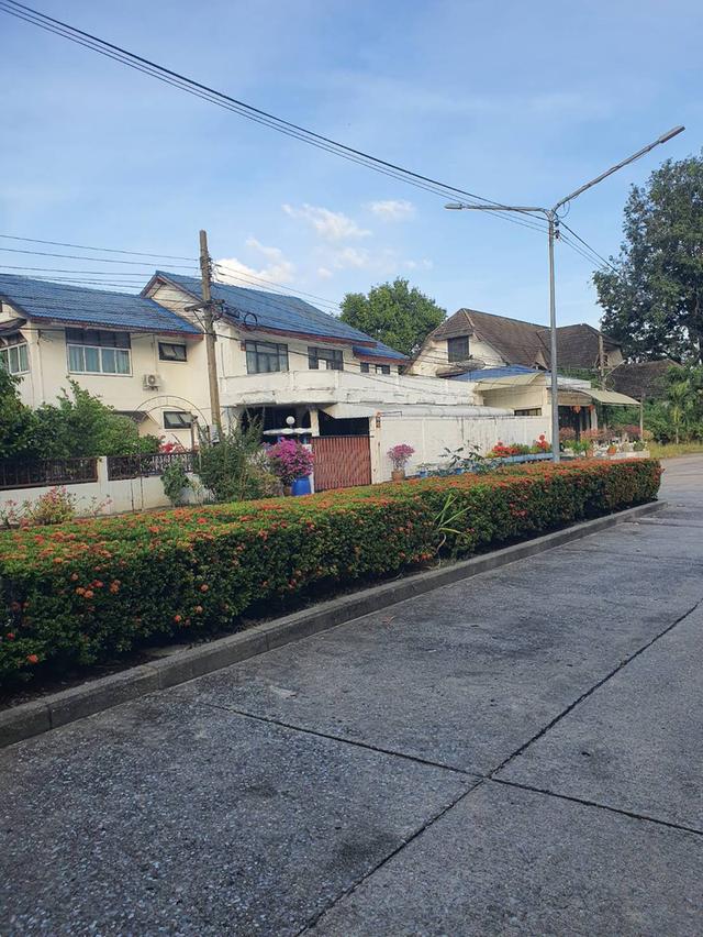 ขายที่ดินและสิ่งปลูกสร้างเนื้อที่ 209 ตารางวา ใกล้รถไฟฟ้า bts พหลโยธิน59 เพียง 350 เมตร 2