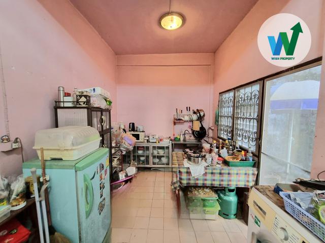 ขายทาวน์เฮ้าส์ หมู่บ้าน ช.รุ่งเรือง4 ซ.ประชาราษฎร์ 5 3