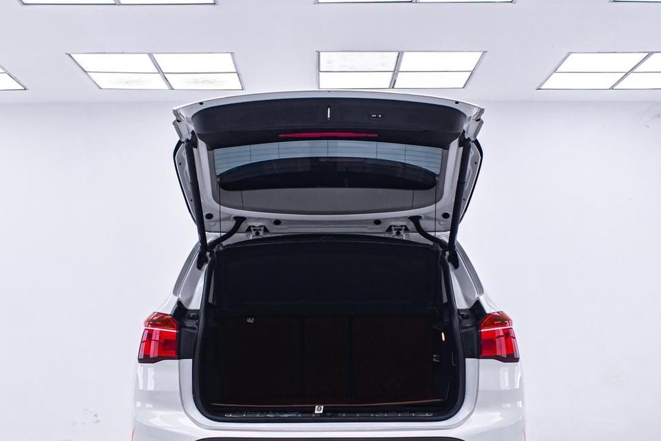 รหัสรถ 1D081 BMW X1  SDRIVE18I XLINE 1.5 8