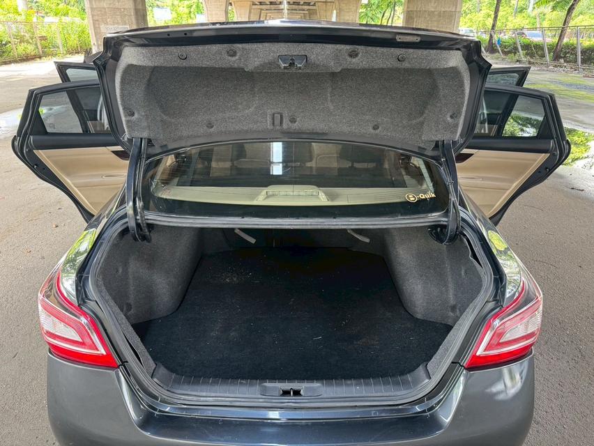 Nissan Teana 200XL Navi 16