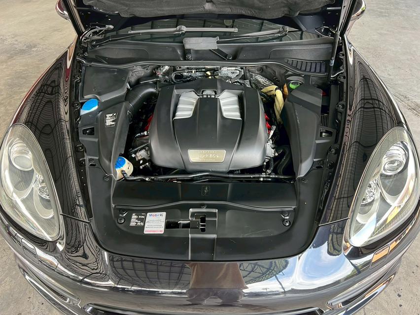 ปี 2010 PORSCHE CAYENNE , 3.0 HYBRIDโฉม CAYENNE สีดำ เกียร์ออโต้ เบนซิน+ไฮบริด 15