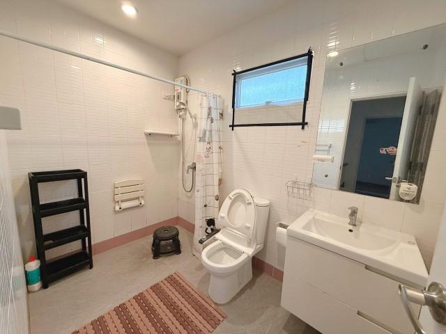 ให้เช่าทาวน์เฮาส์ถนนลาดพร้าว71ซอยสังคมสงเคราะห์10มี4นอน3น้ำแอร์2เครื่อง เฟอร์ 2 ห้องนอนมีตู้เตียง เช่า 18000บาท/เดือน ถ. 8