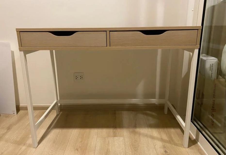 โต๊ะ IKEA 1