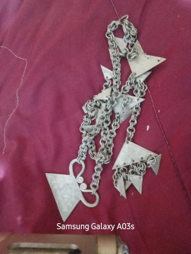 น่าจะเป็น เครื่องประดับของ คนชาวเขา รูปย่อยที่ 2