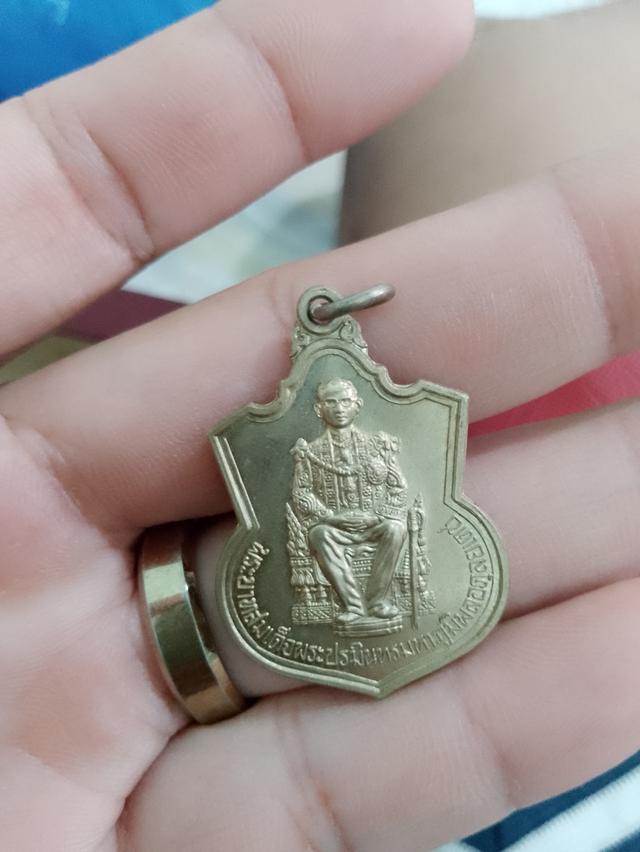 เหรียญนายหลวงนั่งบัลลังก์ 2