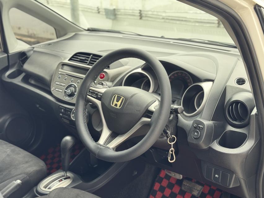 HONDA JAZZ GE AUTO TOP SV IVTEC 13