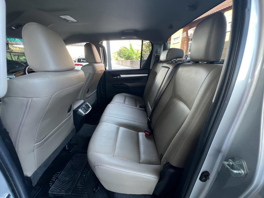 TOYOTA HILUX REVO, 2.4 G ปี 2015 โฉม PRERUNNER DOUBLE CAB สีเทา เกียร์ออโต้ ขับ2 รูปที่ 12