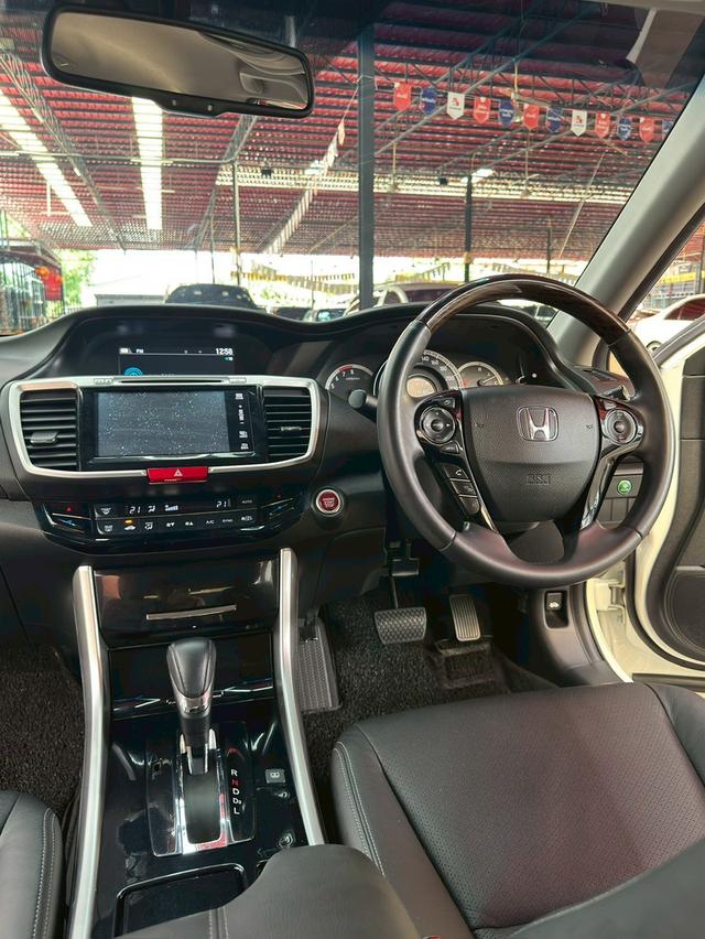 HONDA ACCORD 2.0 EL ปี 2017 รูปที่ 8